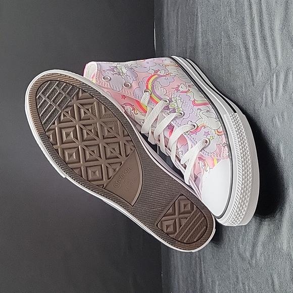 Converse High Top Brand new. - Picture 5 of 12